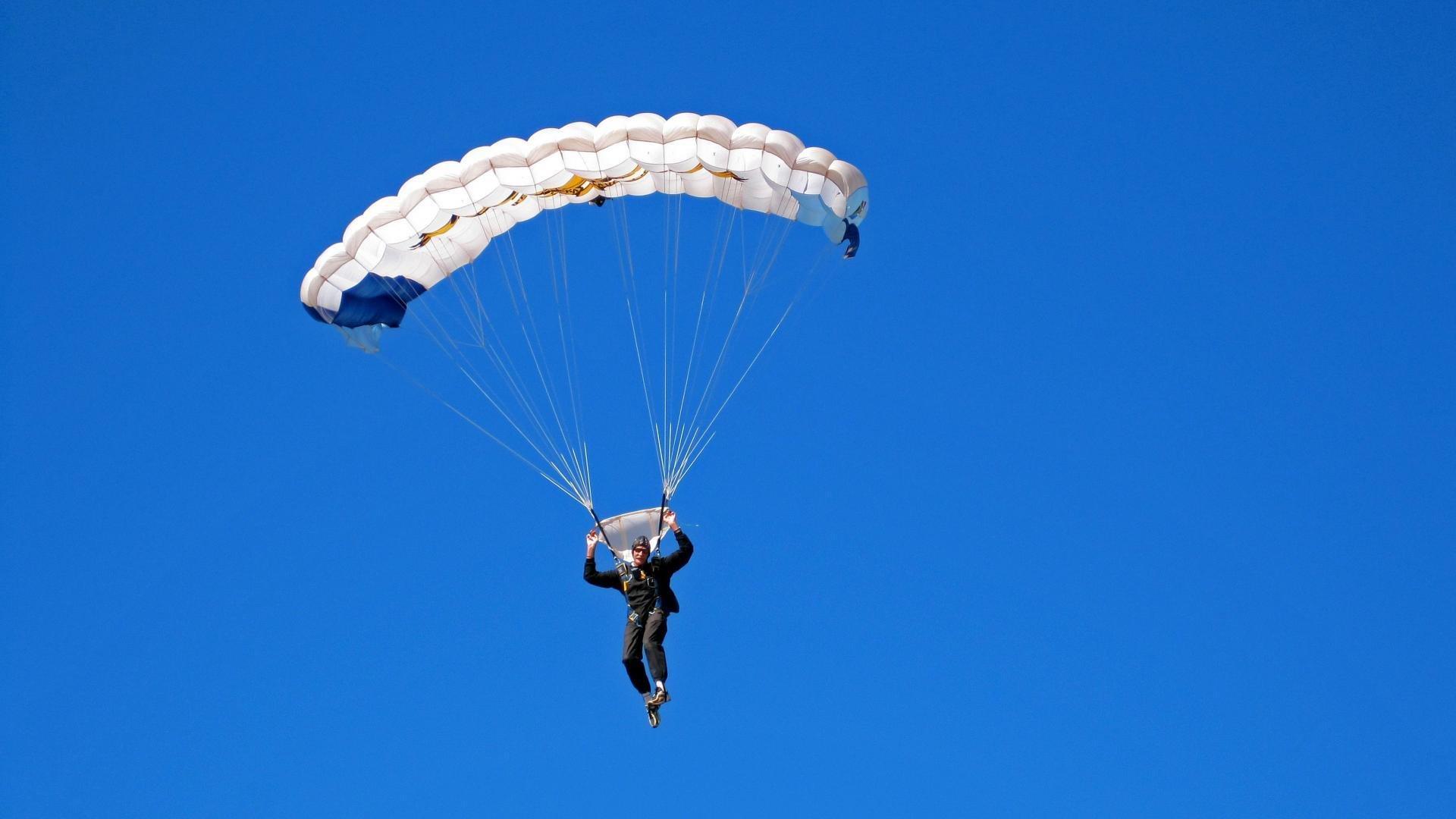 恩博洛回应拜仁转会传闻,保持沉默是最大尊重 瑞士锋霸未来成谜