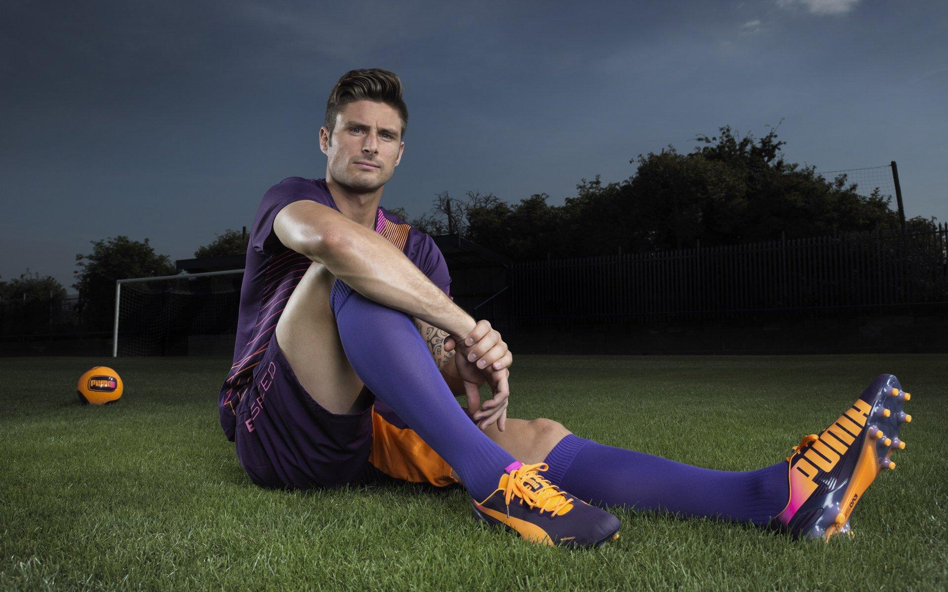 斯帕莱蒂点将，戴维与奥蓬达需注入混蛋劲儿，自信是锋线破局关键